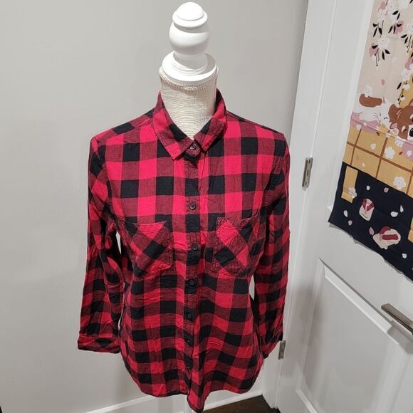 BEACH Lunch Lounge checkered LS Button up - Picture 2 of 5